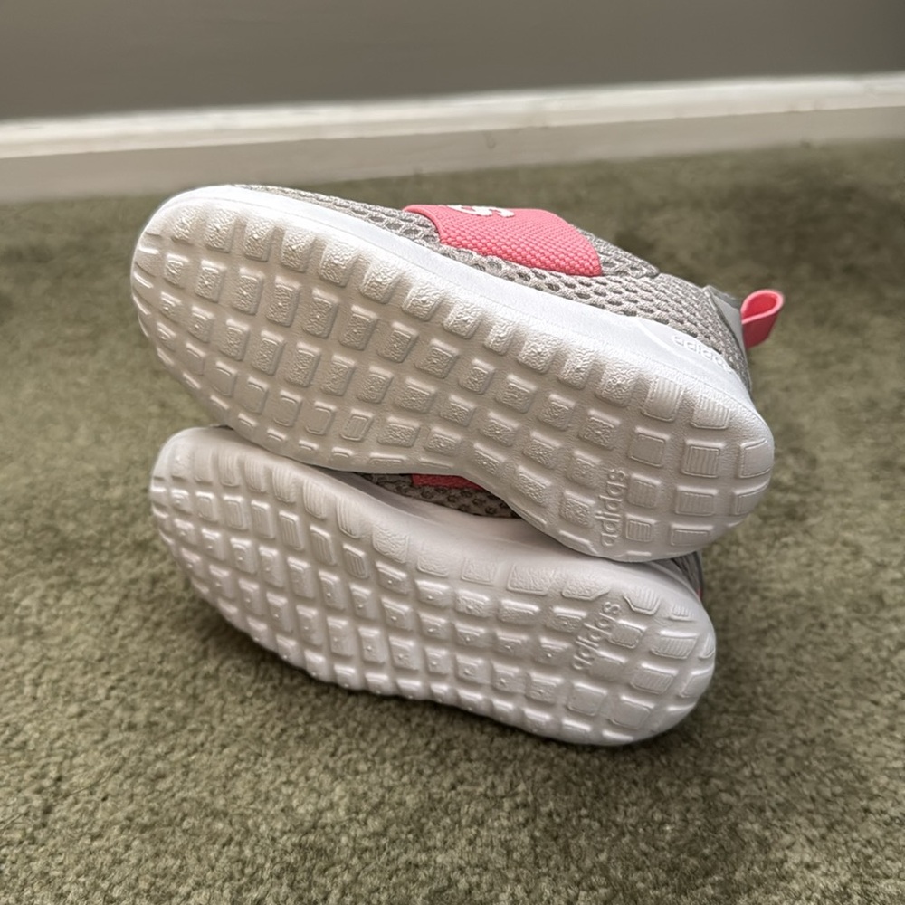 Toddler shoes NWOT. - Picture 2 of 4